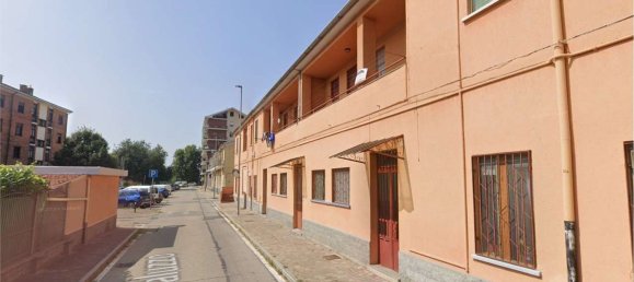 2 rooms Apartment in Moncalieri, Italy No. 78653 4