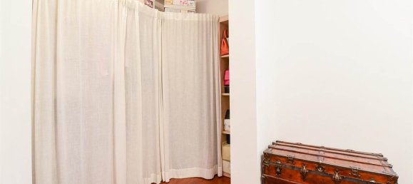 Apartamento de 4 dormitorios en Como, Italy No. 174601 38