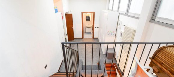 Apartamento de 4 dormitorios en Como, Italy No. 174601 46