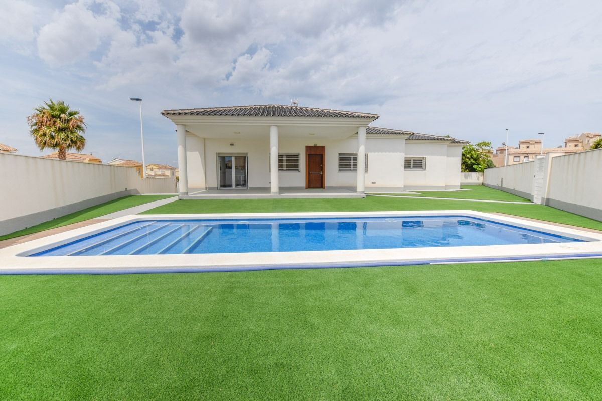 4 bedrooms House in Santa Pola, Spain No. 12032