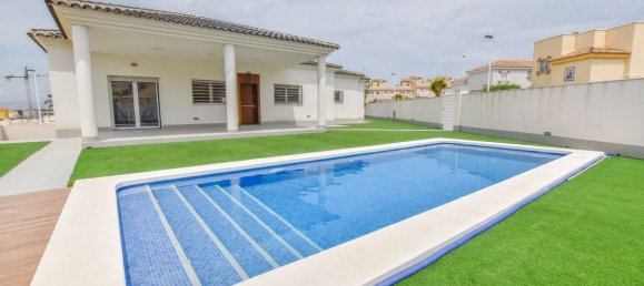 4 bedrooms House in Santa Pola, Spain No. 12032 2
