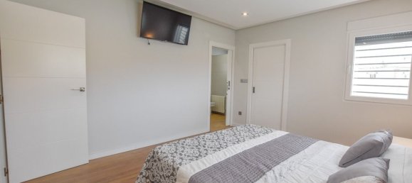 4 bedrooms House in Santa Pola, Spain No. 12032 17