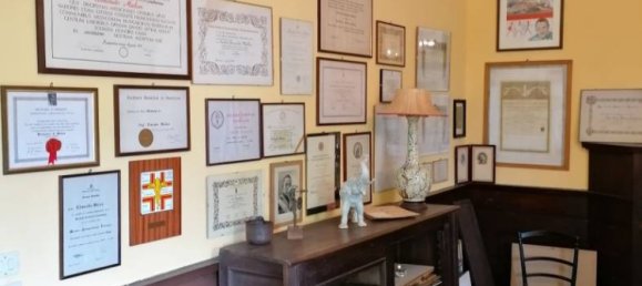 4 bedrooms Villa in Angrogna, Italy No. 298182 9