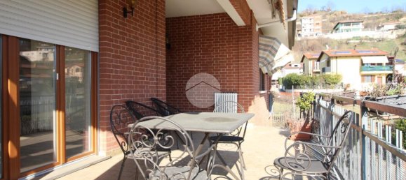 5 rooms Villa in Pocapaglia, Italy No. 153744 4