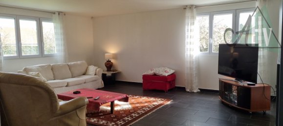 Casa de 4 dormitorios en Fontaine-Macon, France No. 84717 7