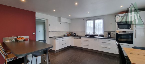 Casa de 4 dormitorios en Fontaine-Macon, France No. 84717 4