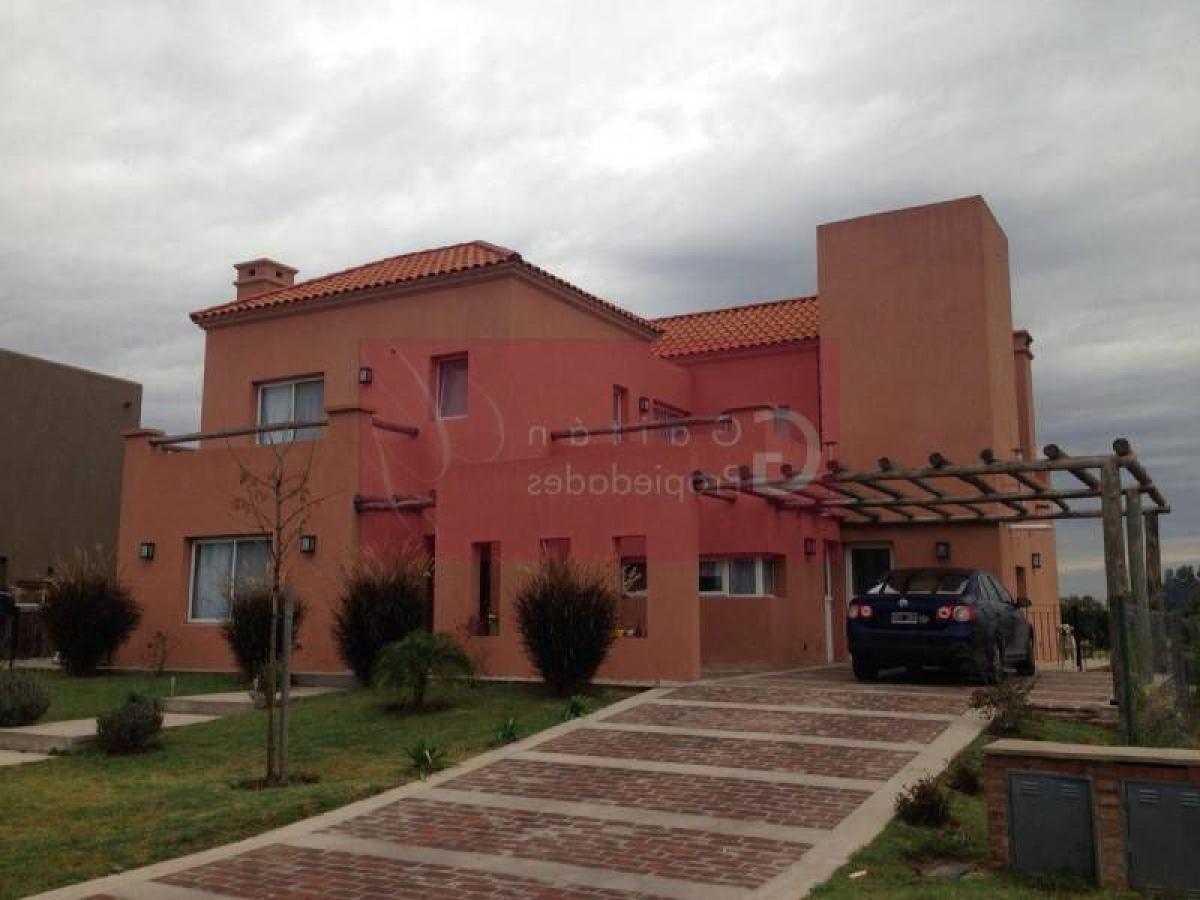 3 bedrooms House in Tigre, Argentina No. 56682