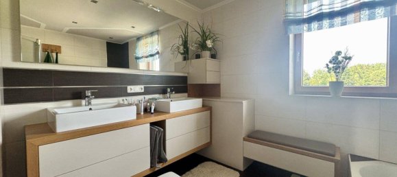 7-salle Châteaux à Andorf, Austria No. 223058 32