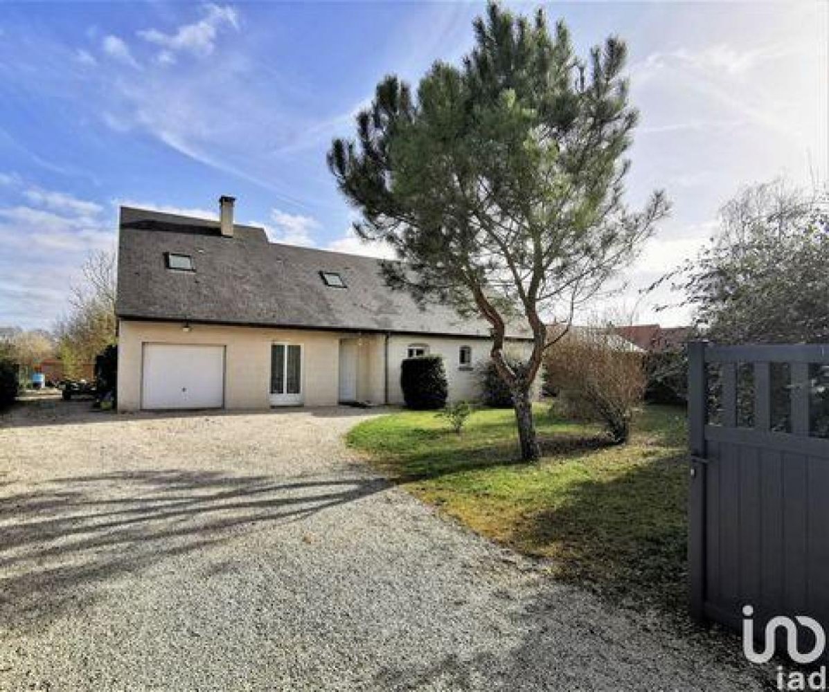 4 bedrooms House in Ambillou, France No. 3302