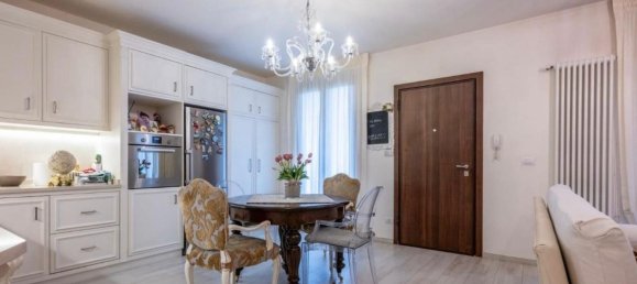 3-salle Maison à Castelfranco di Sotto, Italy No. 296614 14