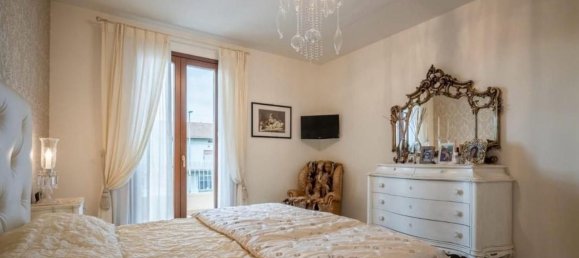 3-salle Maison à Castelfranco di Sotto, Italy No. 296614 19