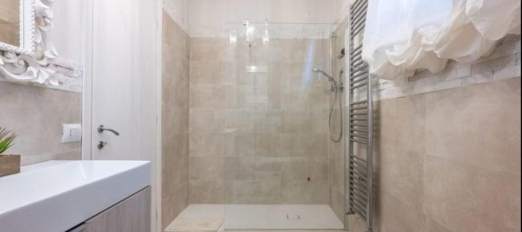 3-salle Maison à Castelfranco di Sotto, Italy No. 296614 8