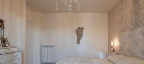 3-salle Maison à Castelfranco di Sotto, Italy No. 296614 3