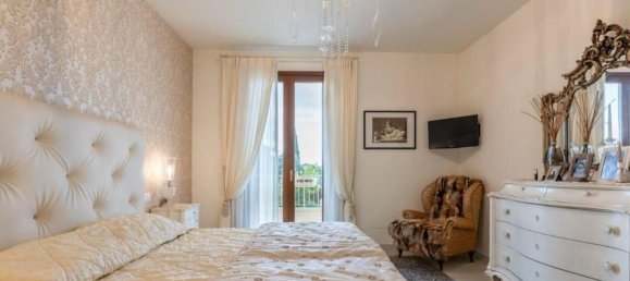 3-salle Maison à Castelfranco di Sotto, Italy No. 296614 2