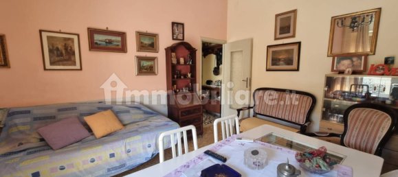 2 Schlafzimmer Wohnung in Naples, Italy, Nr. 313665 14