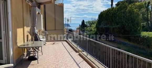 5 bedrooms Apartment in Albissola Marina, Italy No. 285703 4
