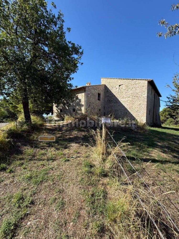 Casa de 2 dormitorios en Assisi, Italy No. 304204