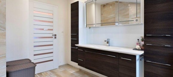 3-salle Appartement à Mariahilf, Austria No. 235986 12