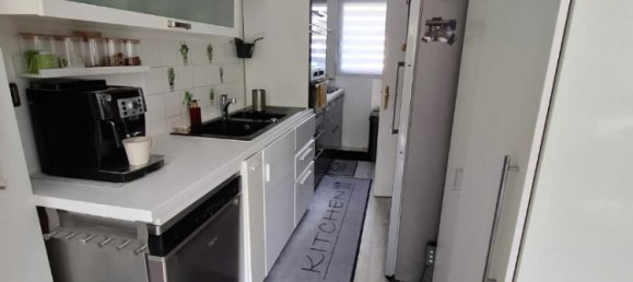 3 bedrooms House in Coueron, France No. 360523 2