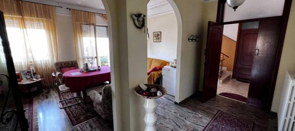 6-salle Appartement à Montesilvano, Italy No. 22994 2