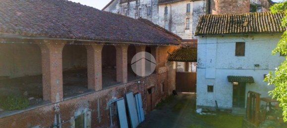 3 bedrooms House in Cavallerleone, Italy No. 151782 35