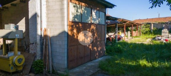 3 bedrooms House in Cavallerleone, Italy No. 151782 37