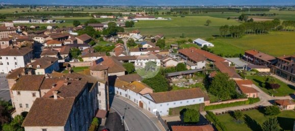 3 bedrooms House in Cavallerleone, Italy No. 151782 3