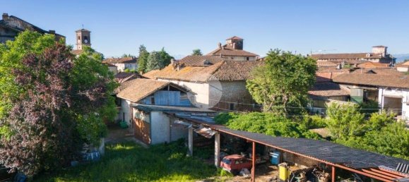 3 bedrooms House in Cavallerleone, Italy No. 151782 18