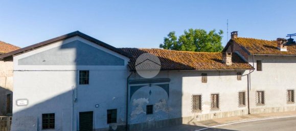 3 bedrooms House in Cavallerleone, Italy No. 151782 10