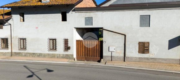 3 bedrooms House in Cavallerleone, Italy No. 151782 12