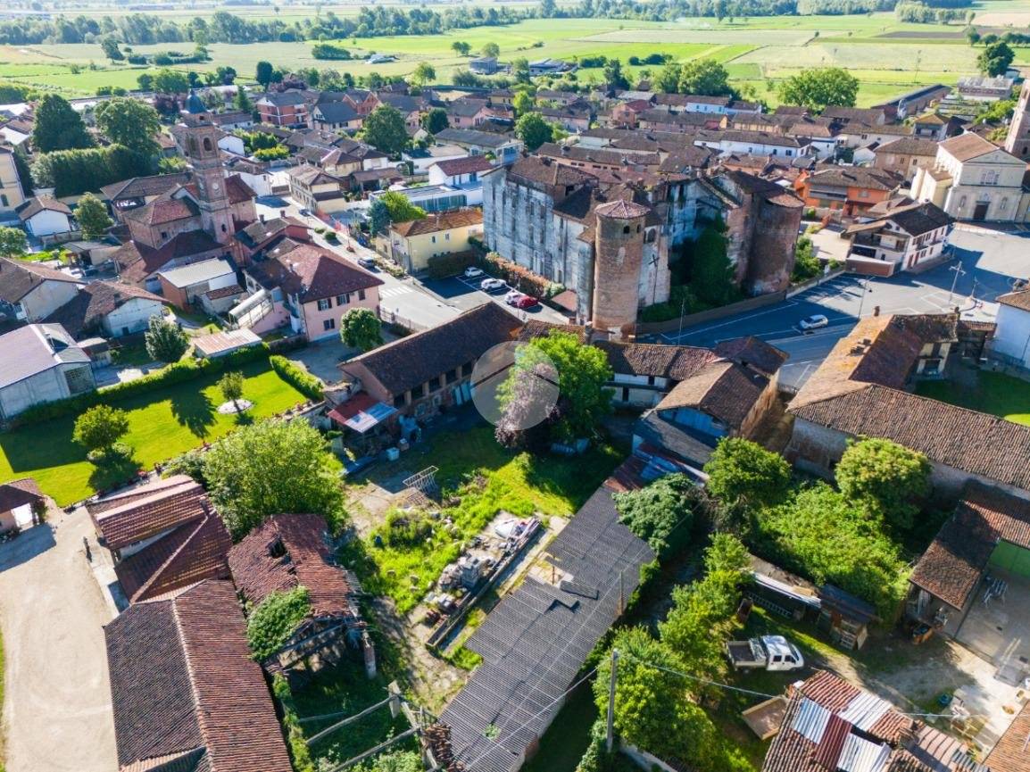 3 bedrooms House in Cavallerleone, Italy No. 151782