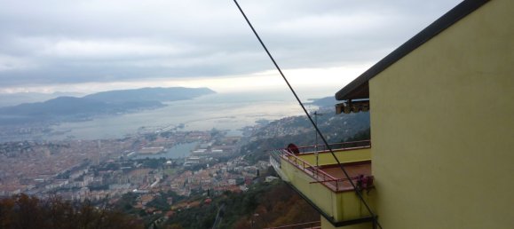 5 bedrooms Villa in La Spezia, Italy No. 325399 3