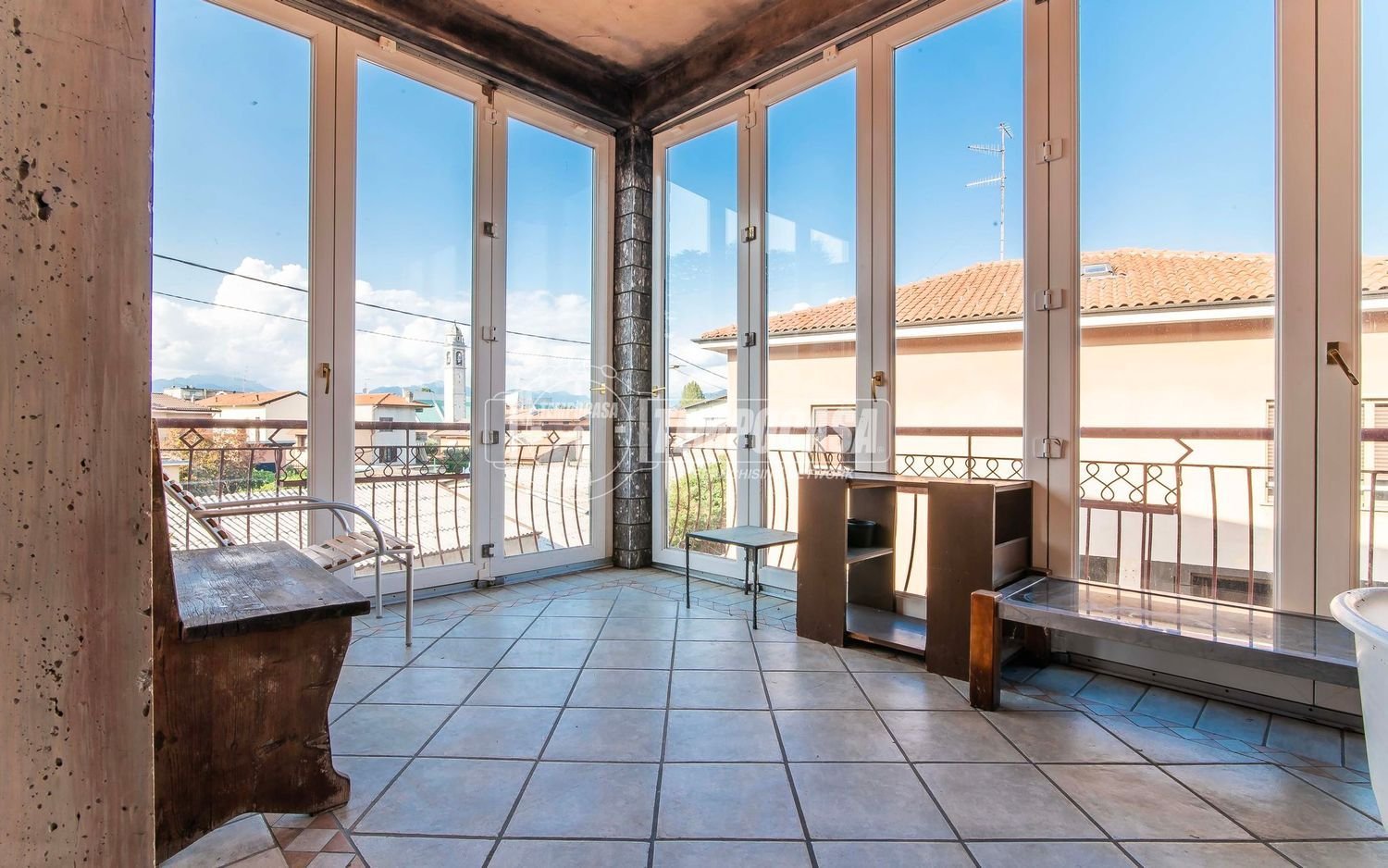 12-Zimmer Villa in Bulgarograsso, Italy, Nr. 333707