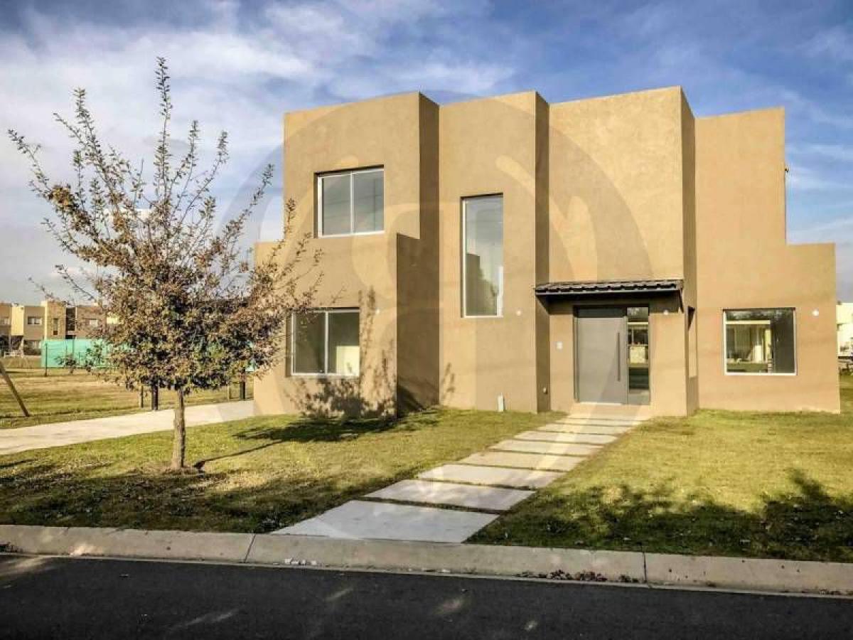 3 Schlafzimmer Haus in Pilar, Argentina, Nr. 85358