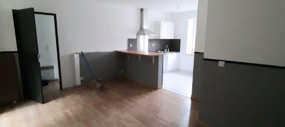 Здание 350м² в Тюйе-о-Грозей, Франция № 230304 2