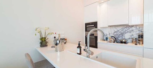 4 bedrooms House in Oroklini, Cyprus No. 10819 9