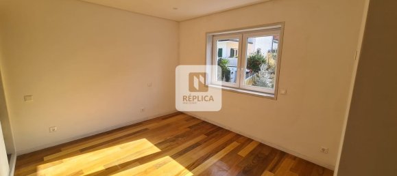 4 bedrooms House in Vila Nova de Gaia, Portugal No. 17780 2
