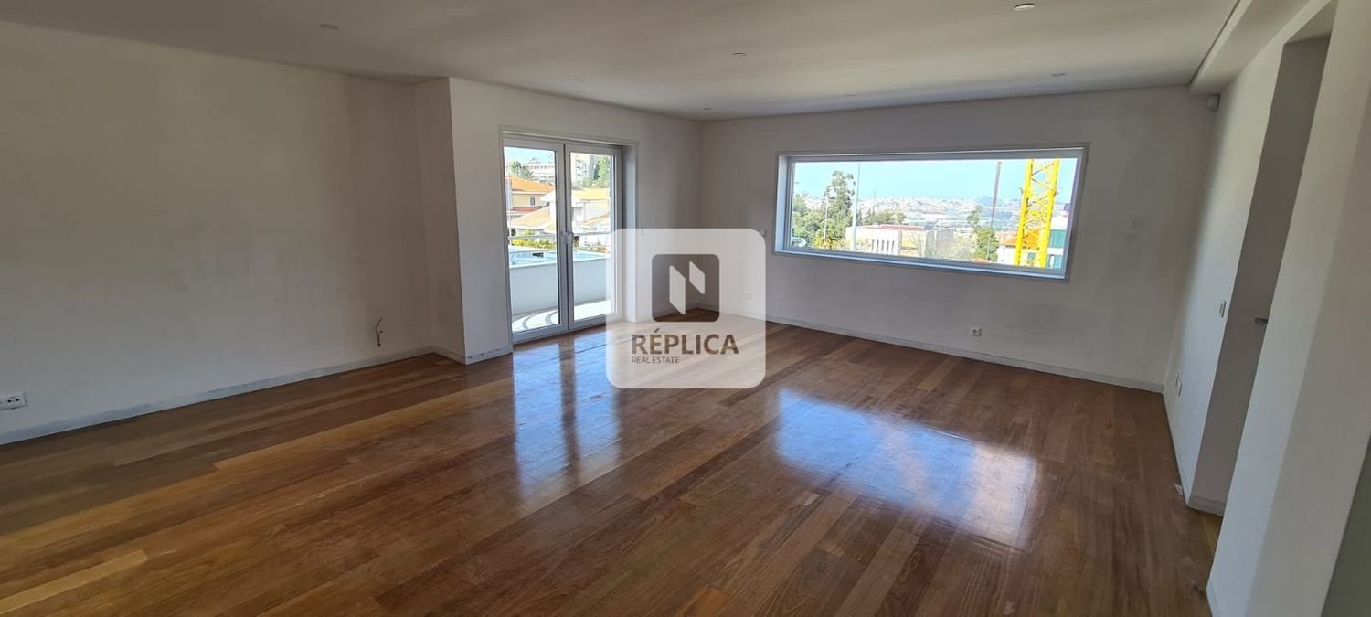 4 bedrooms House in Vila Nova de Gaia, Portugal No. 17780
