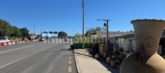 Коммерческая недвижимость с 5 комнатами в Триест, Италия № 357741 3