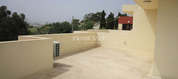 4 bedrooms Villa in Iklin, Malta No. 9516 10