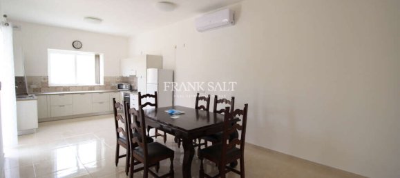 4 bedrooms Villa in Iklin, Malta No. 9516 3