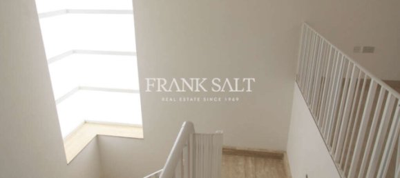 4 bedrooms Villa in Iklin, Malta No. 9516 2