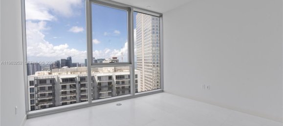 3 Schlafzimmer Gewerbliche Immobilien in Miami, USA, Nr. 614362 24