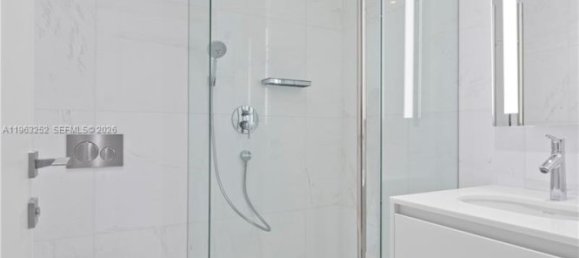 3 Schlafzimmer Gewerbliche Immobilien in Miami, USA, Nr. 614362 27