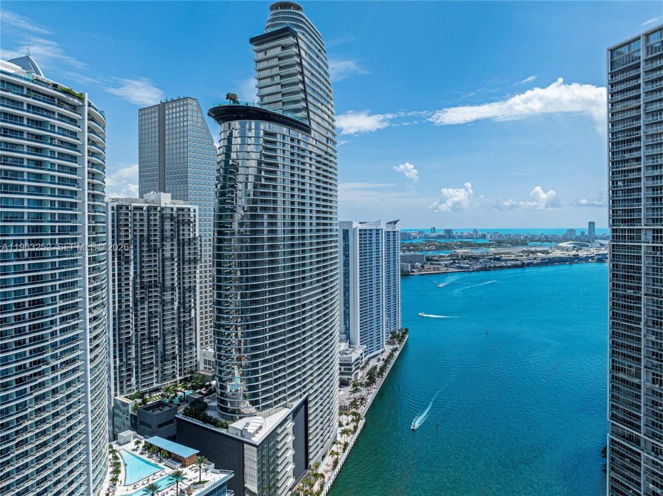 3 Schlafzimmer Gewerbliche Immobilien in Miami, USA, Nr. 614362