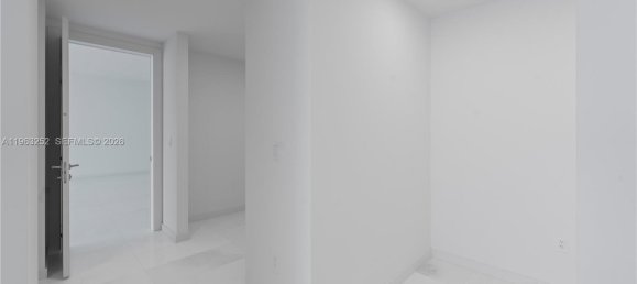 3 Schlafzimmer Gewerbliche Immobilien in Miami, USA, Nr. 614362 7