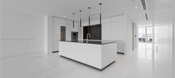 3 Schlafzimmer Gewerbliche Immobilien in Miami, USA, Nr. 614362 5