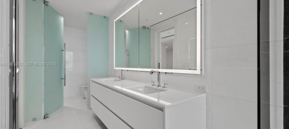 3 Schlafzimmer Gewerbliche Immobilien in Miami, USA, Nr. 614362 12