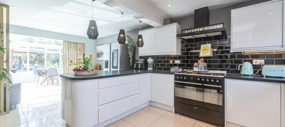 4 chambres Maison à Basingstoke, United Kingdom No. 10528 2