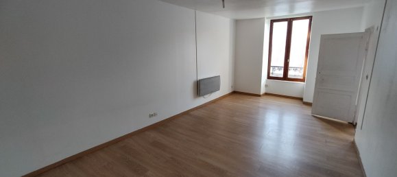 Casa de 2 dormitorios en Reuilly, France No. 93329 3